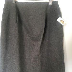 NWT gray wool lined skirt Talbots